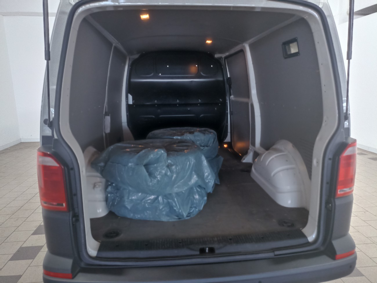 VW T6 Kasten LR 2,0 TDI 84 CP L1H2