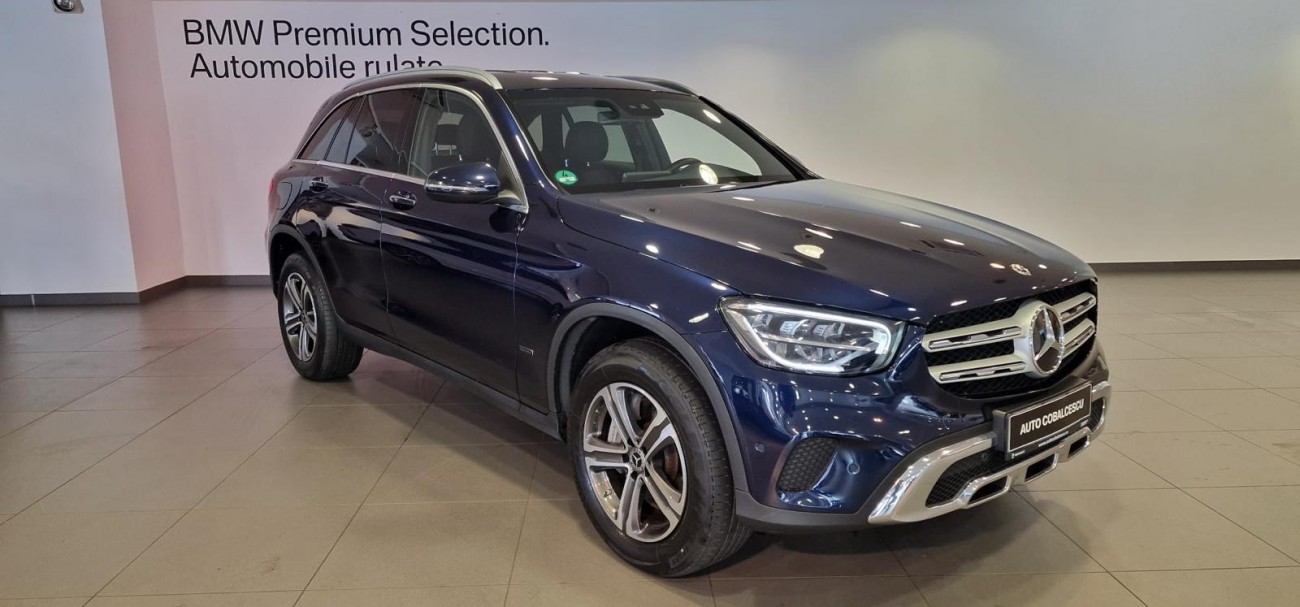 Mercedes-Benz GLC 300 e 4Matic 9G-TRONIC (SUV hibrid plug-in) 293 CP