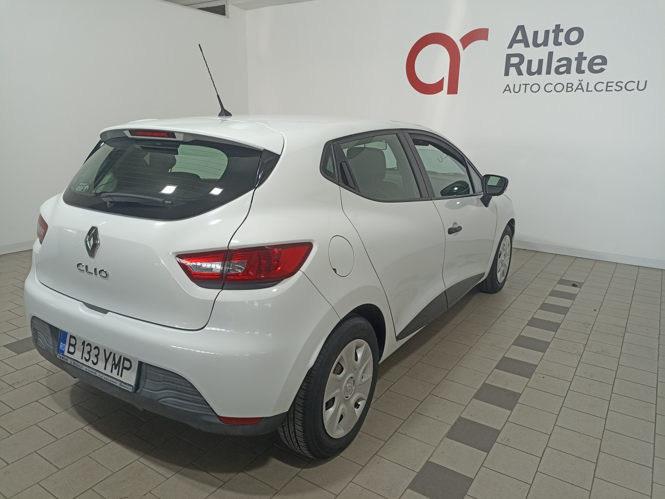 Renault Clio 1.2i 75 CP